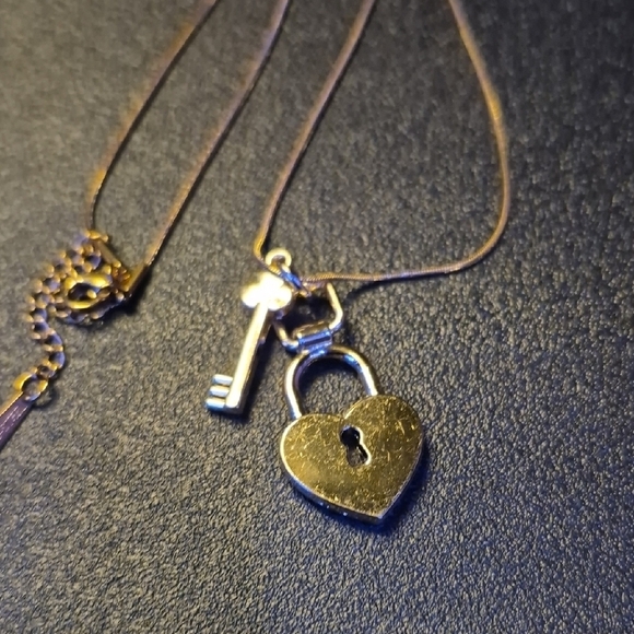 Sparkling Gold Heart and Key Necklace #47 - Picture 2 of 2